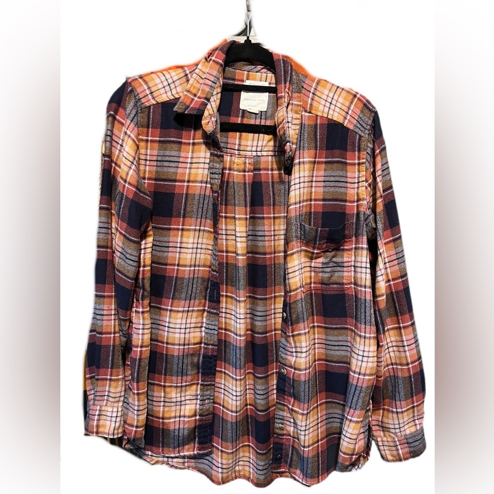American eagel outfitters boyfriend fit long sleeve button up size medium